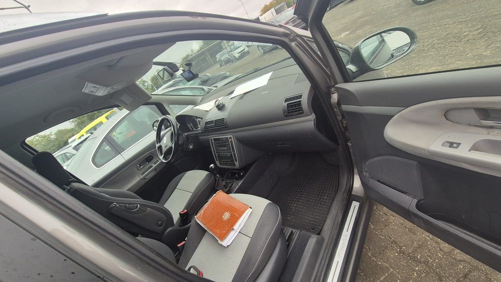 Volkswagen Sharan - 2007 - 2.0 TDI 140Cp E4 - Clima * Scaune Încălzite * Cârlig Omologat 2T