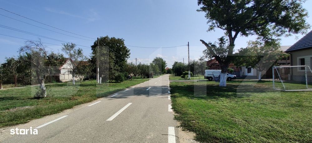 Teren intravilan – 2.707 mp, Belint