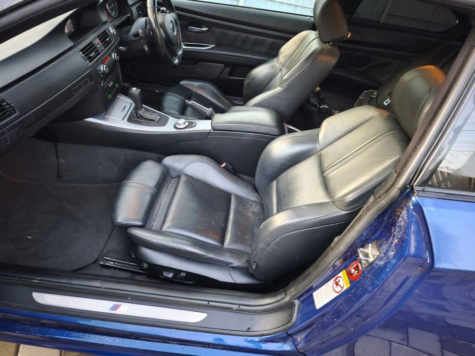 Dezmembrez BMW 335d E92 286cp,M Pack,Logic7,interior M3,aripi M3,trapa