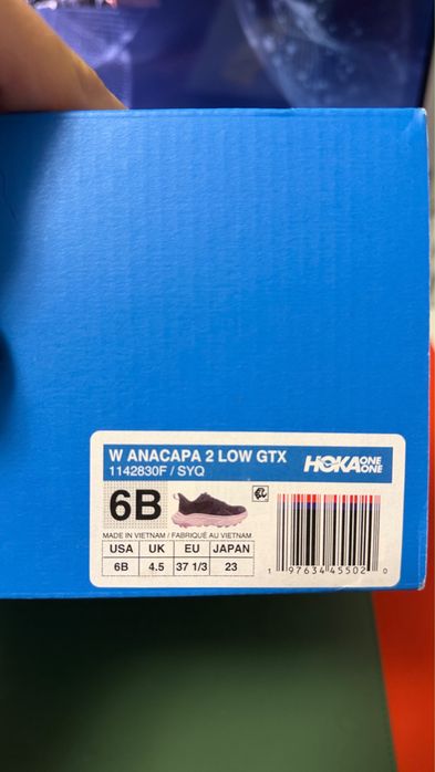 Hoka incaltaminte trekking