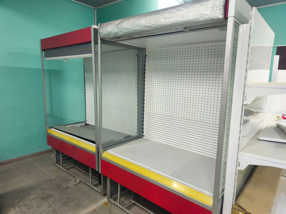 Продам холодильники для магазина