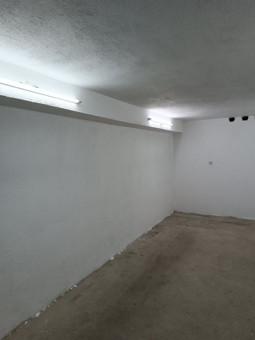 Дава се под наем Гараж / Паркомясто в Стара Загора, Аязмото - 26 кв.м за 76.5 € - Снимка #1