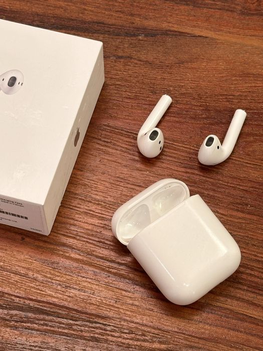 Apple Airpods 2 Оригинални закупени от А1 почти неизползвани