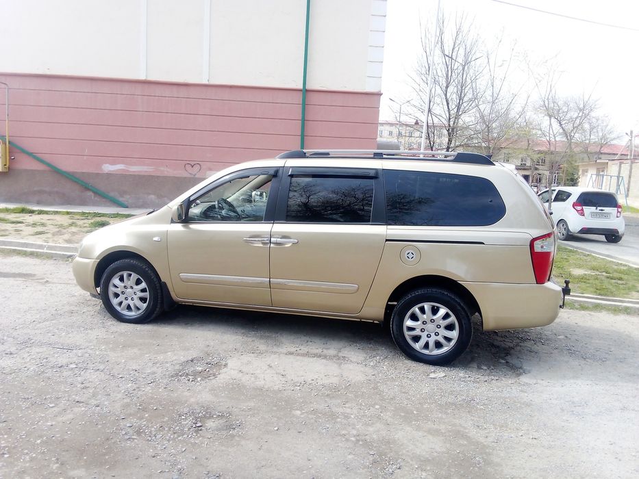Мошина сотилади киа карнивал 2006