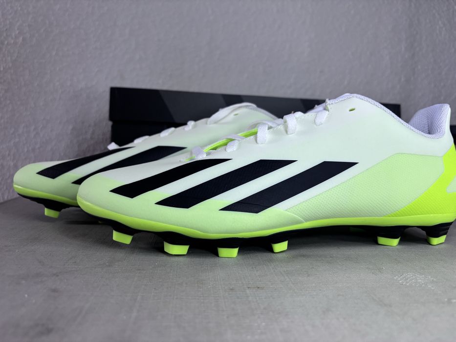 Ghete fotbal Adidas marimea 44, noi in cutie