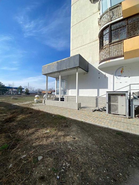 Продам коммерческое помещение в 7 мкр