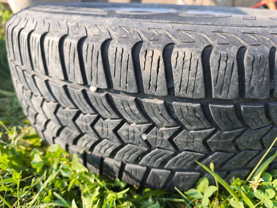 4 jante tabla Duster cu anvelope m+s