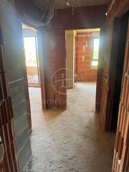 Продава се Двустаен апартамент в Пловдив, Прослав - 65 кв.м за 1103 €/кв.м - Снимка #5