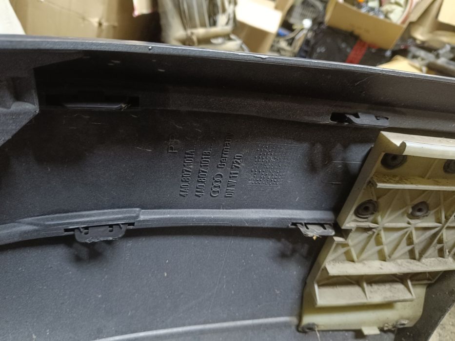 Передний бампер Ауди 100 С4