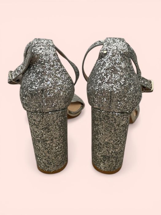 Брокатени дамски обувки на ток