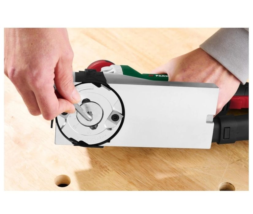 Mașină de frezat vopsea  parkside