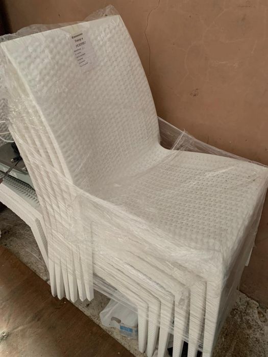 Продам стулья новые для летника и веранды