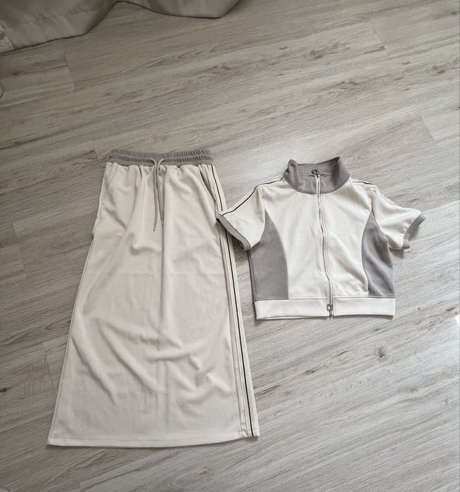 продается женские вещи