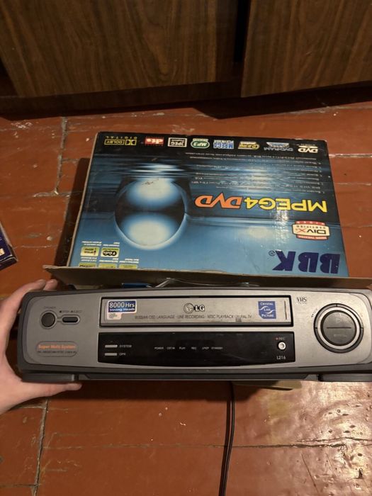 Телевизоры и магнитофоны к ним