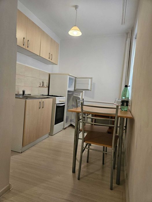 Proprietar inchiriez apartament cu 1 camere decomandat Timisoara