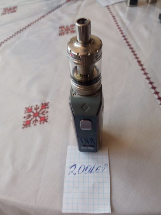 Vând țigări electronice în stare foarte bună