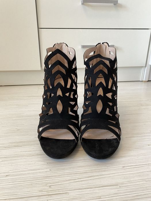 Pantofi cu toc negri 37