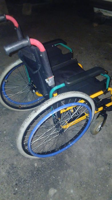 Инвалидная коляска