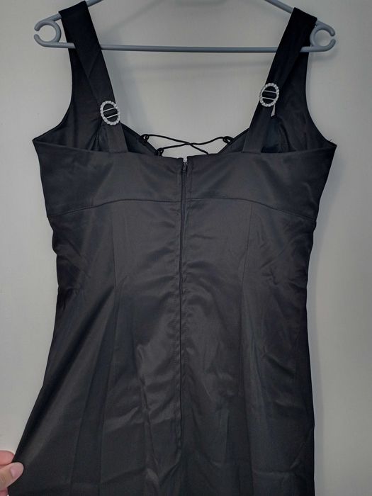 Черна официална рокля