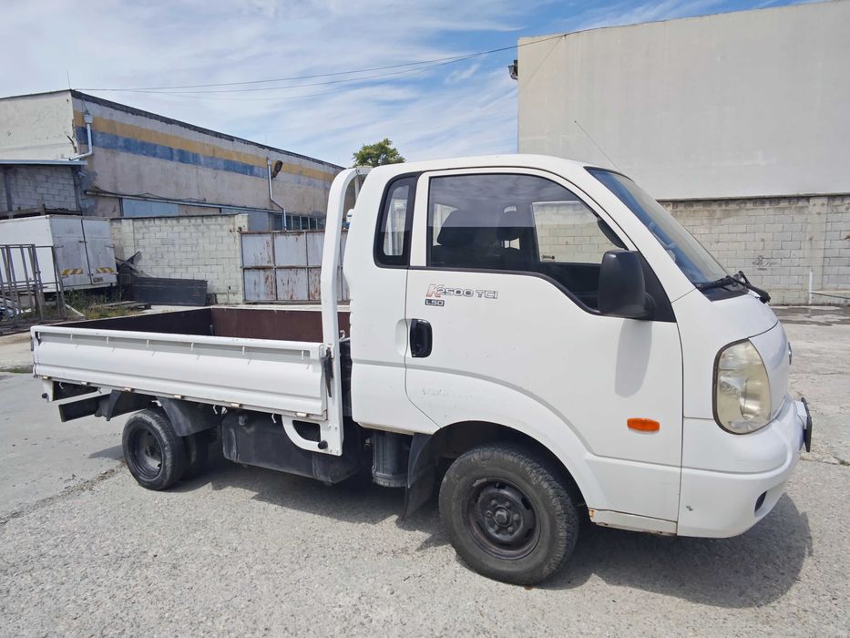 Товарен автомобил КИА К2500 2.5TCI