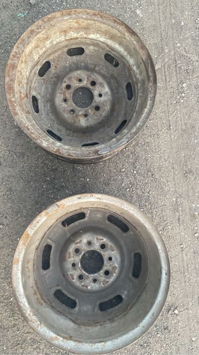 Срочно продам Диск  для автомобиля r13 2 штук
