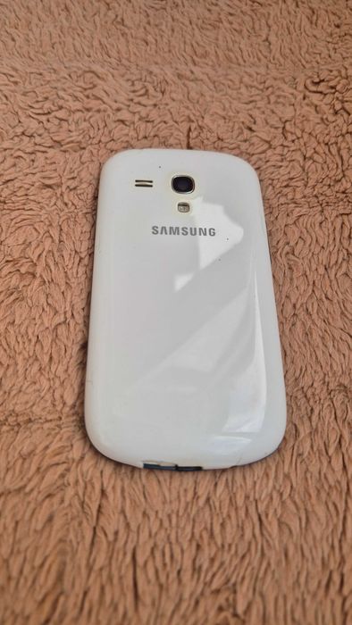 Смартфон Samsung Galaxy S3 mini (GT-i8190)