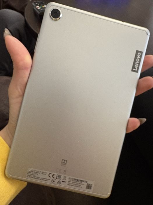 Таблет Lenovo Tab M8