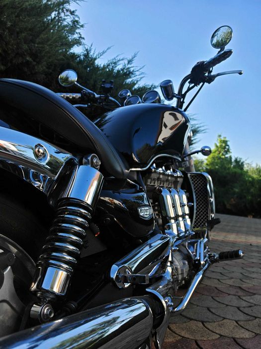 Power Cruiser Rocket III 2300