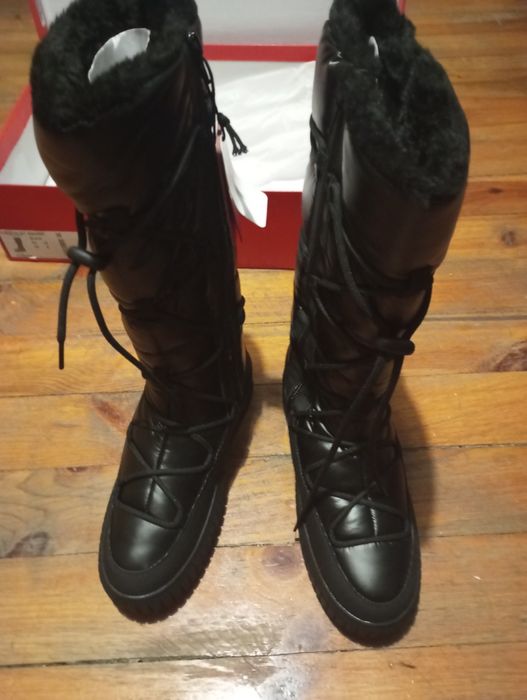 St.Oliver чисто нови ботуши с много дебела вътрешна подплата