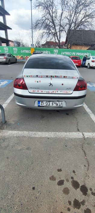 PEUGEOT 407