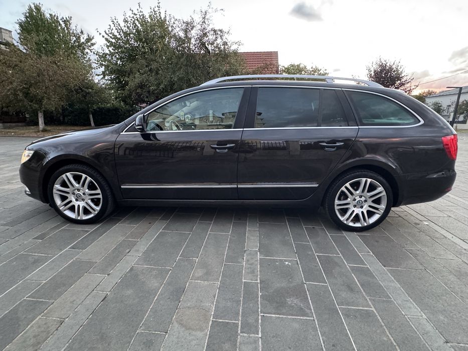 SKODA Superb 2012 — imagine 2
