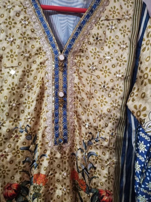 Sari indian deosebit doua bucati