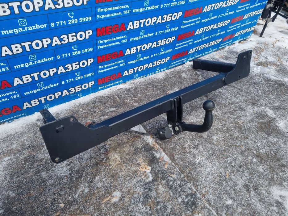 Фаркоп на AUDI C4.