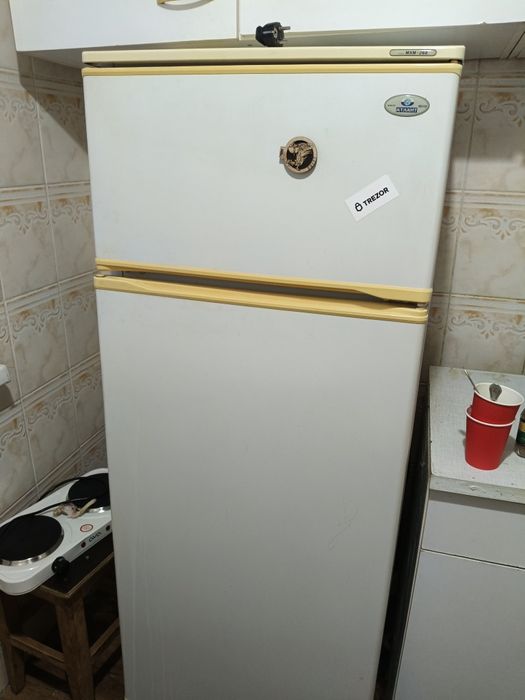 Холодильник холодильник