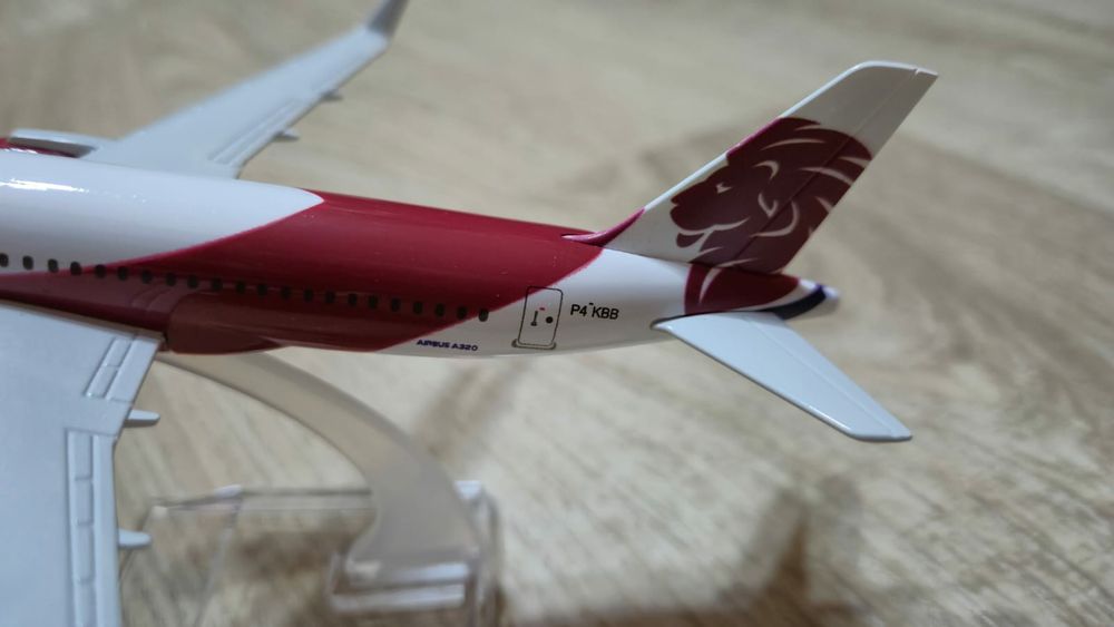 Модель самолета FlyArystan