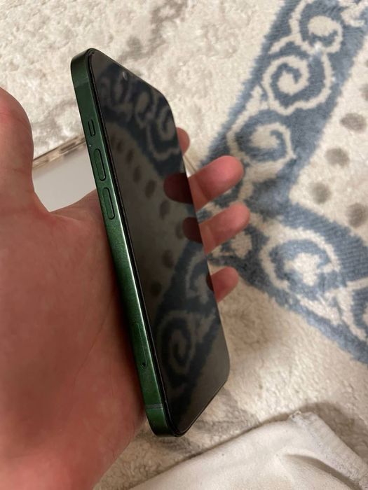 Айфон 13 128 гб.