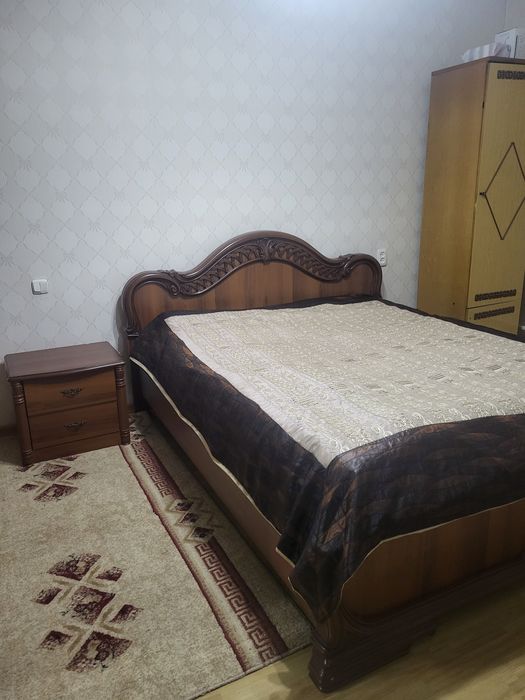 Продам спальный гарнитур