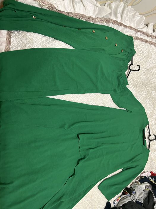 Продам новый костюм