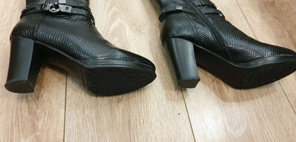 Cizme piele naturală Marco Tozzi