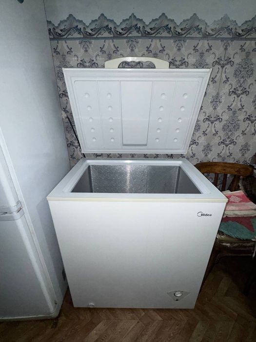 Продам морозильную камеру