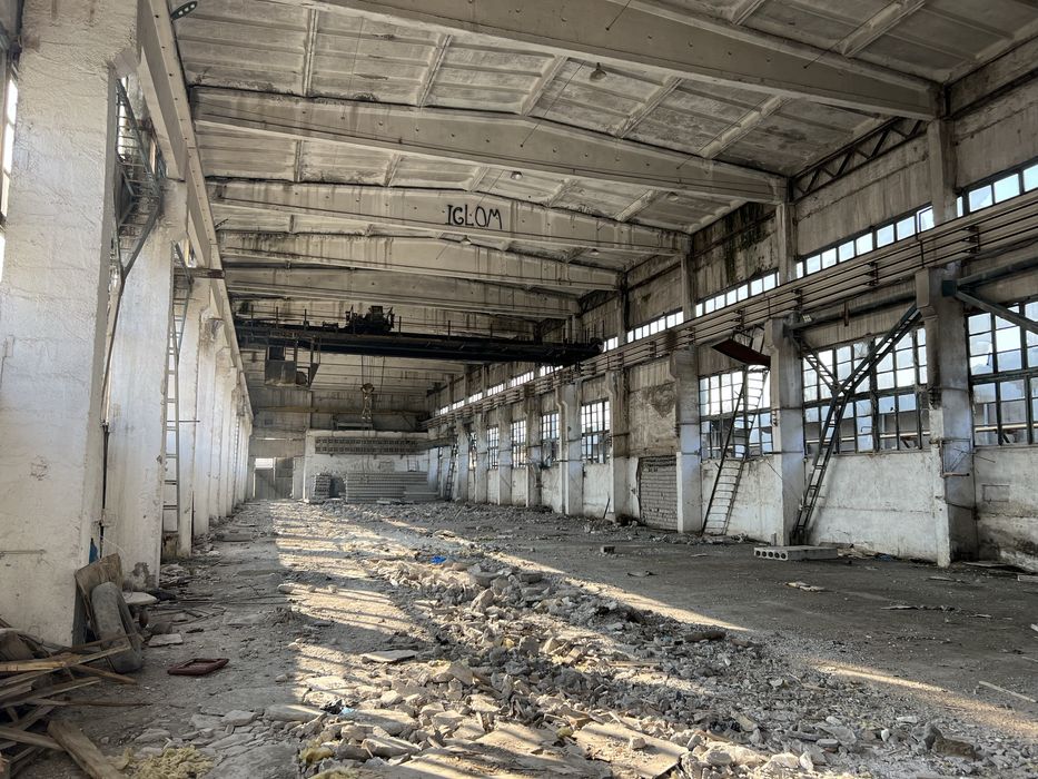 Сдается в аренду помещение площадью 1500 м2