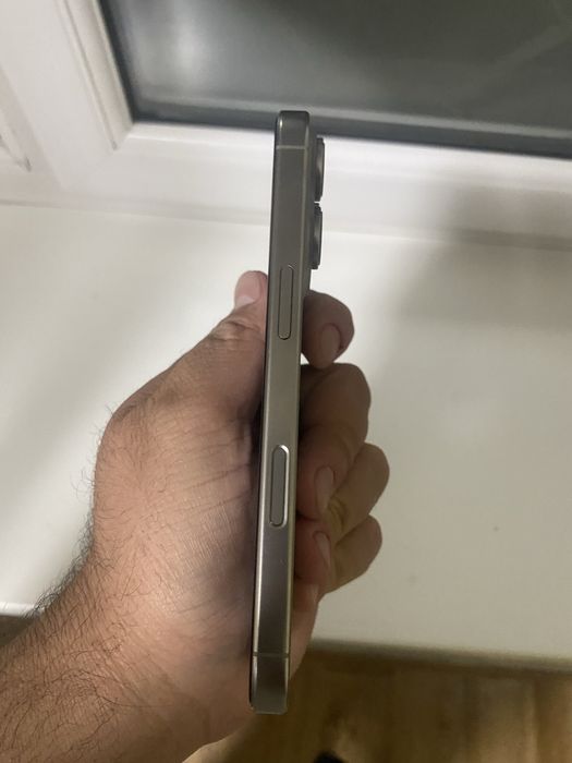 IPhone 16 Pro Natural Titanium