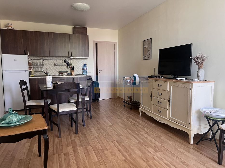 Продава се Двустаен апартамент в Черноморец - 55 кв.м за 881 €/кв.м - Снимка #3