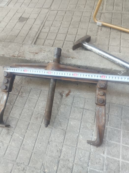 голямаСкоба за лагери