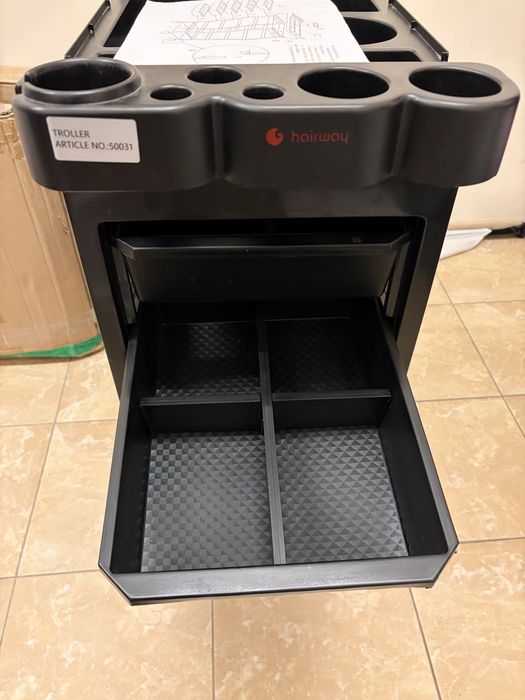 Фризьорска Количка ПРОФЕСИОНАЛНА Нова !