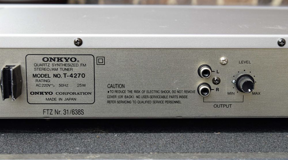 Tuner Onkyo Integra T-4270, radio