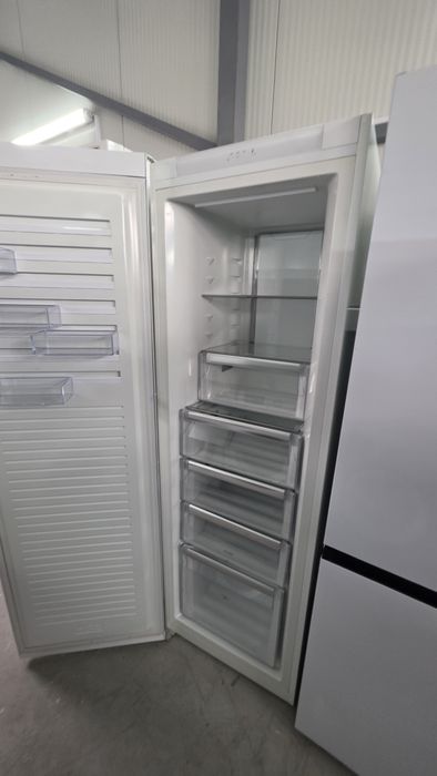 Фризер Electrolux