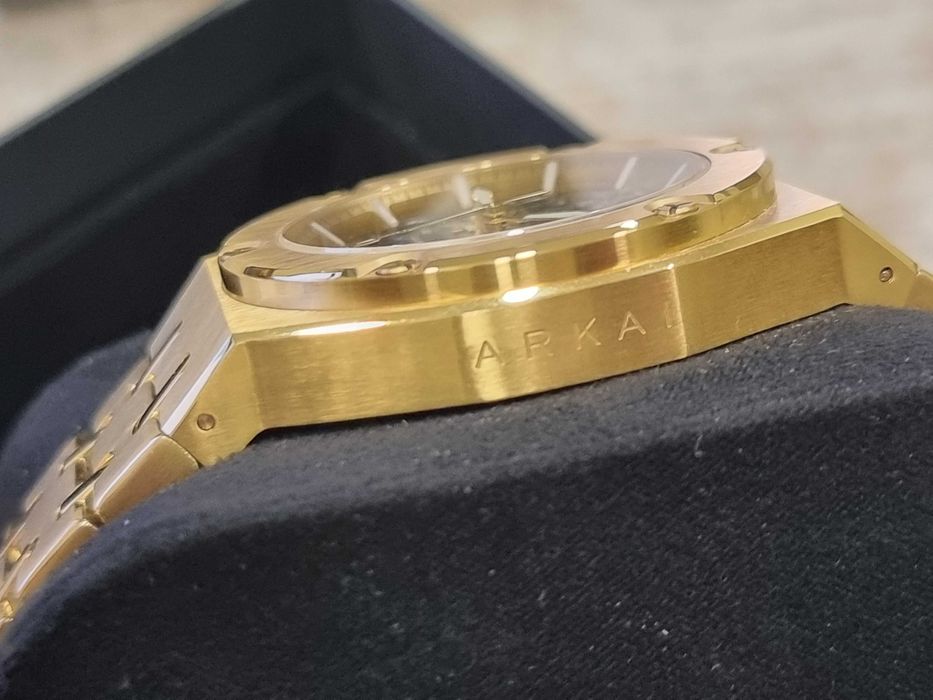 Златист автоматичен часовник Trendhim