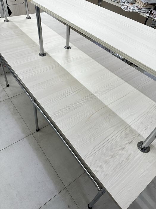 Стол для одежд новорожденных