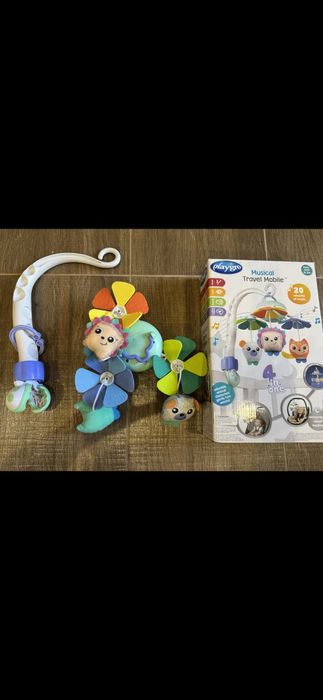 Бебешка музикална играчка/въртележка